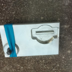 Blockierwerkzeug Nockenwelle ACV bei montiertem Ventildeckel.